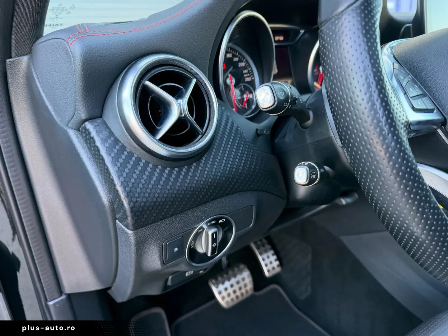 Mercedes-Benz A-200