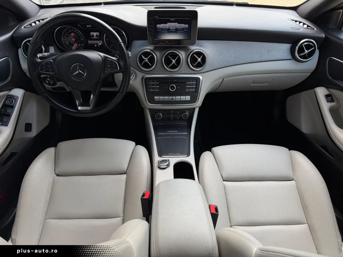 Mercedes-Benz Cla-200