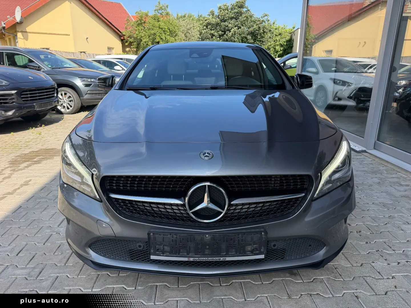 Mercedes-Benz Cla-200