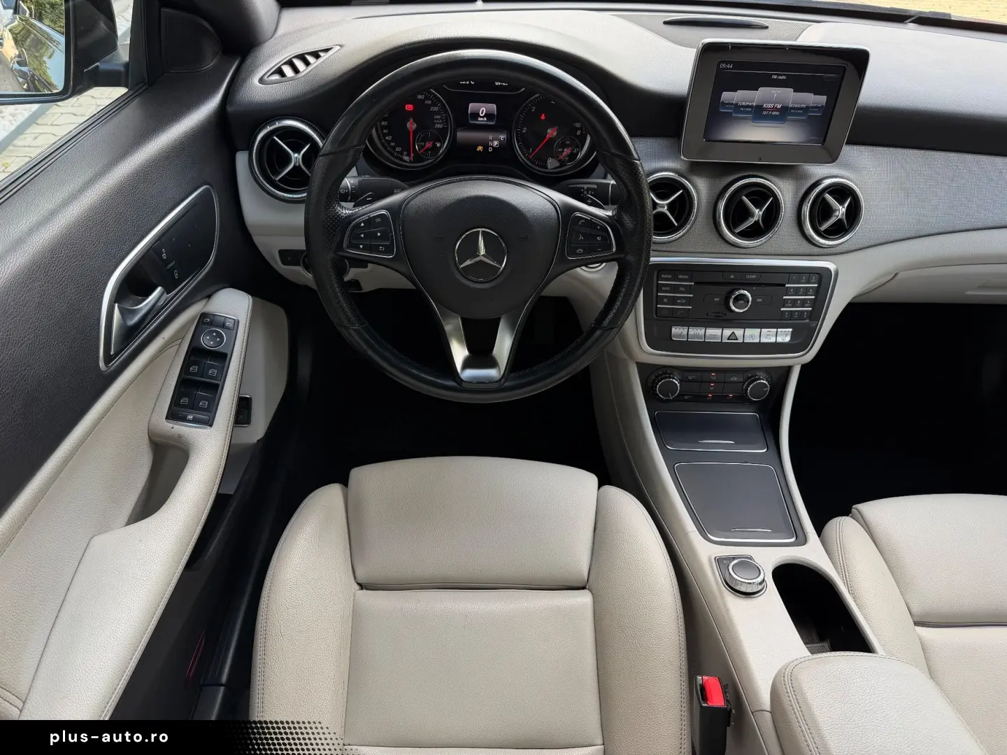 Mercedes-Benz Cla-200