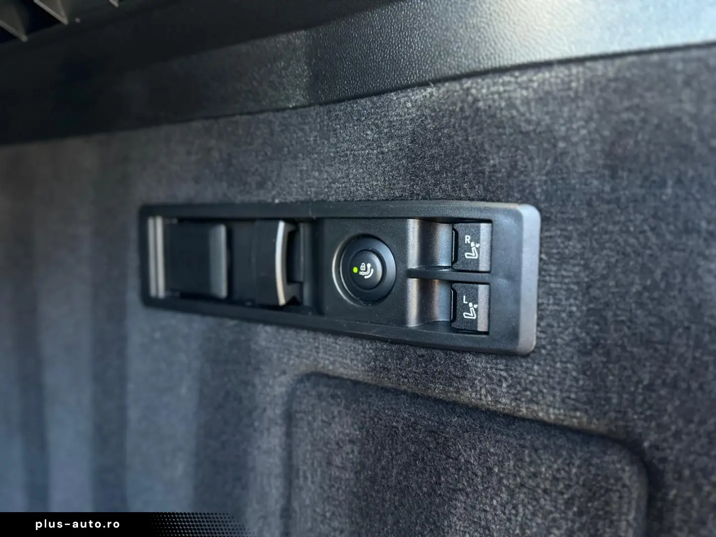 BMW iX 40xDrive LED Pano Cam.360 Garantie Finantare Leasing