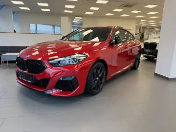 BMW M235