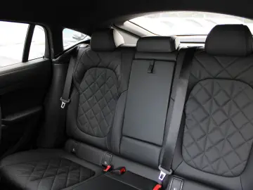 BMW X6 xDrive 30d M-Paket Leder Klima Navi Kamera