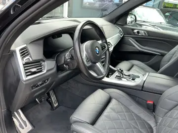 BMW X5 xDrive30d M SPORT AHK PANO LASER HUD ALARM  S