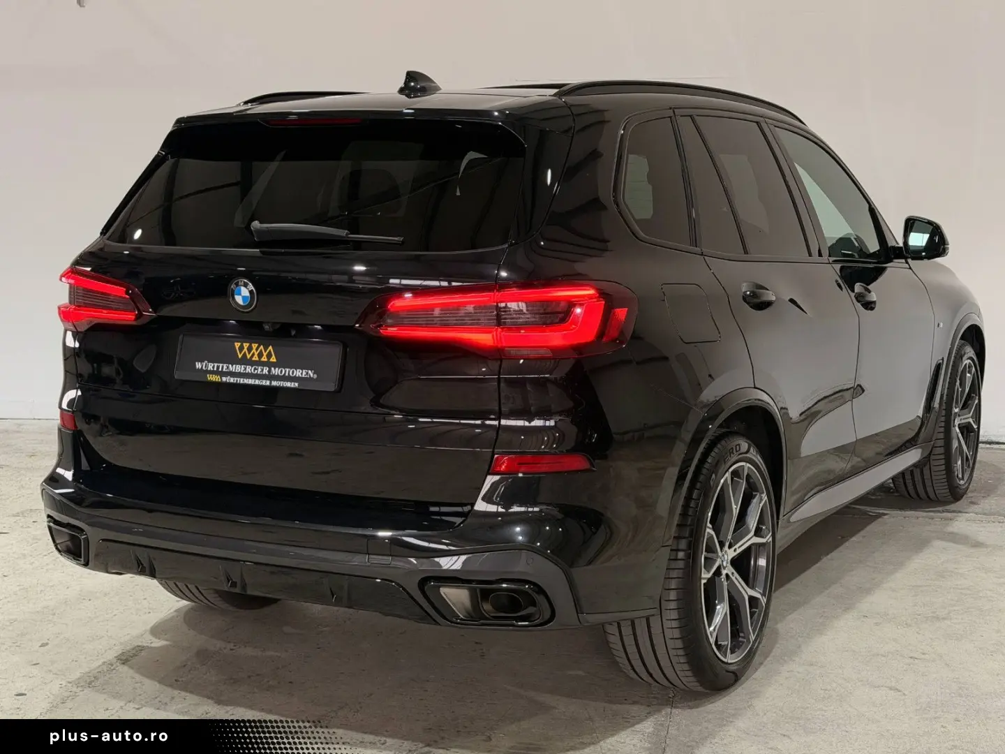 BMW X5 xDrive30d M-SPORT PANO LASER M-SITZE HuD 360