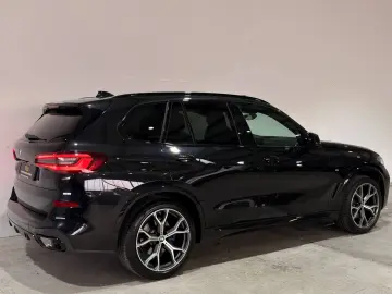 BMW X5 xDrive30d M-SPORT PANO LASER M-SITZE HuD 360