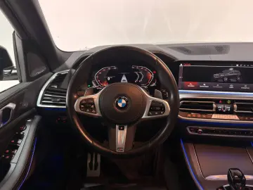 BMW X5 xDrive30d M-SPORT PANO LASER M-SITZE HuD 360