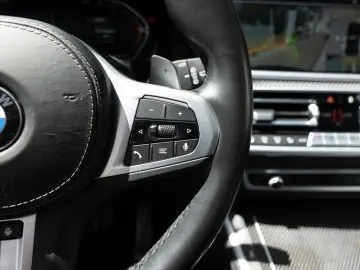 BMW X5 xDrive 40d M-Sport PANO AHK HUD 360  LASER