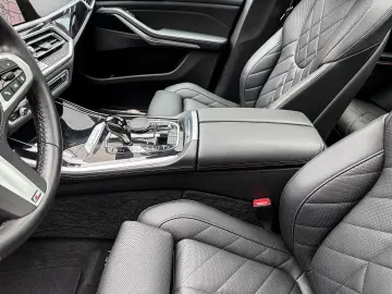 BMW X5 xDrive30d DA PROF PANO AHK Integral PA