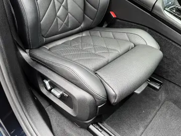 BMW X5 xDrive30d DA PROF PANO AHK Integral PA
