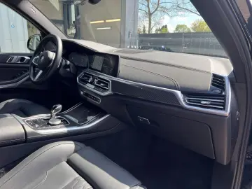 BMW X5 xDrive30d M SPORT LASER PANO H&K 3. SITZREIHE
