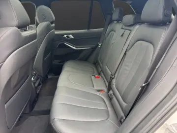 BMW X5 xDrive30d xLine LASER HUD PANO STANDH ACC 20