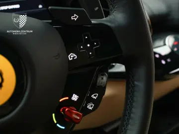 FERRARI Purosangue Atelier Burmester Pano 360Kam Lift