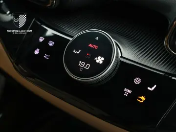 FERRARI Purosangue Atelier Burmester Pano 360Kam Lift