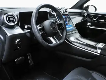 MERCEDES-BENZ GLC 200 AMG
