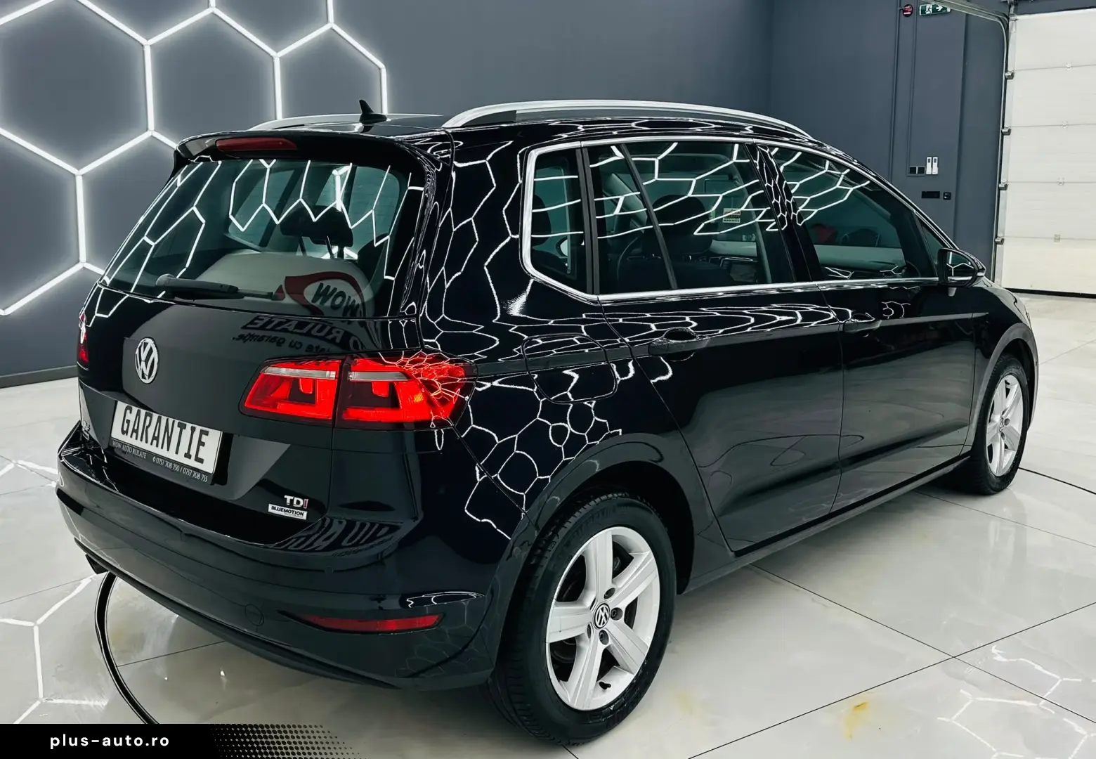 VOLKSWAGEN GOLF-SPORTSVAN 2015 1.6D E6 Garantie 12 Luni Rate