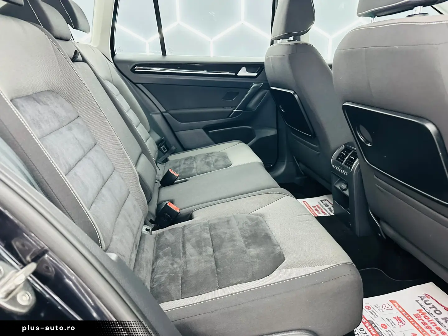 VOLKSWAGEN GOLF-SPORTSVAN 2015 1.6D E6 Garantie 12 Luni Rate