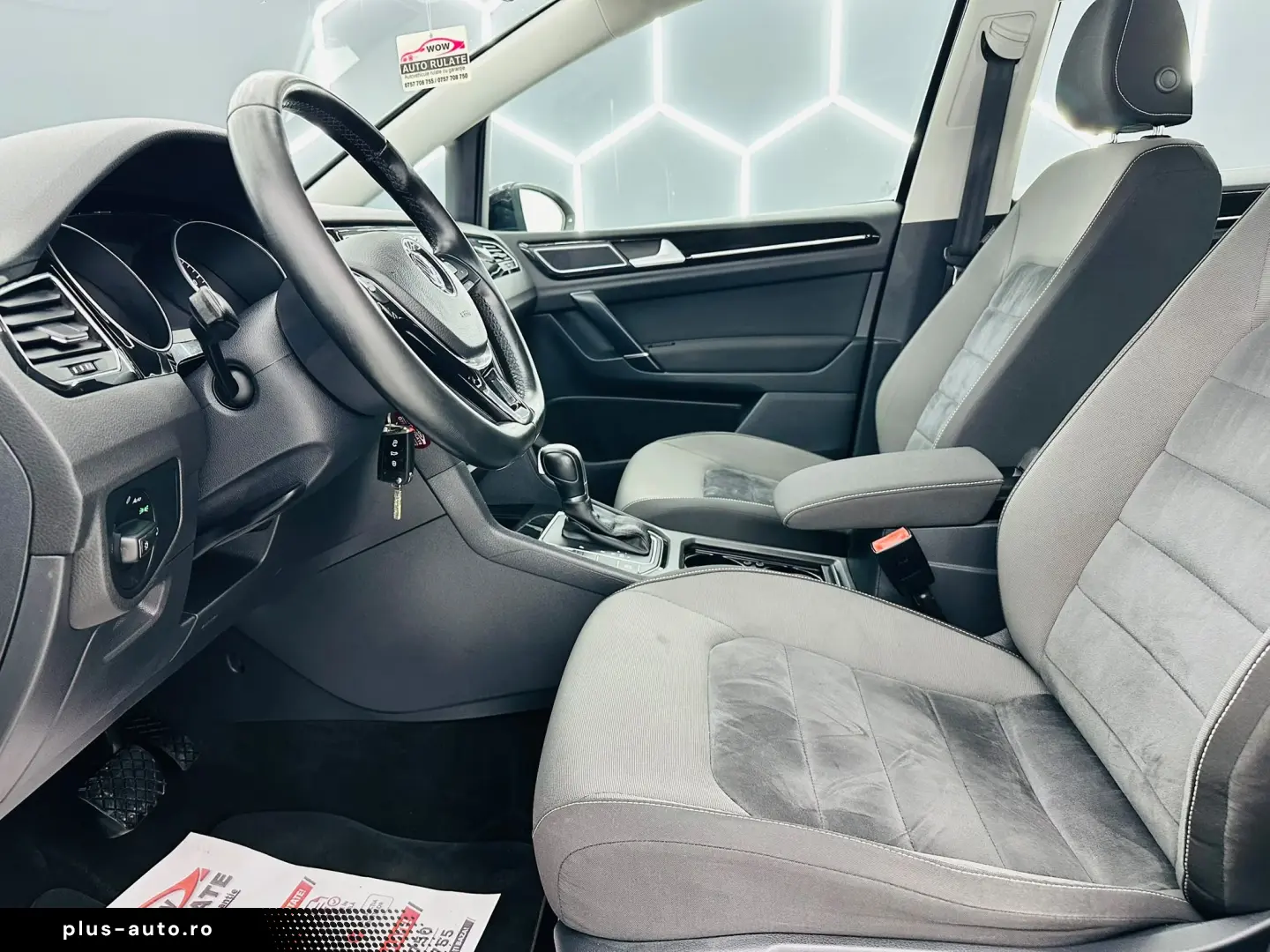 VOLKSWAGEN GOLF-SPORTSVAN 2015 1.6D E6 Garantie 12 Luni Rate