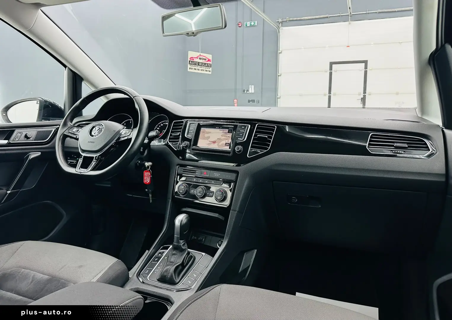 VOLKSWAGEN GOLF-SPORTSVAN 2015 1.6D E6 Garantie 12 Luni Rate