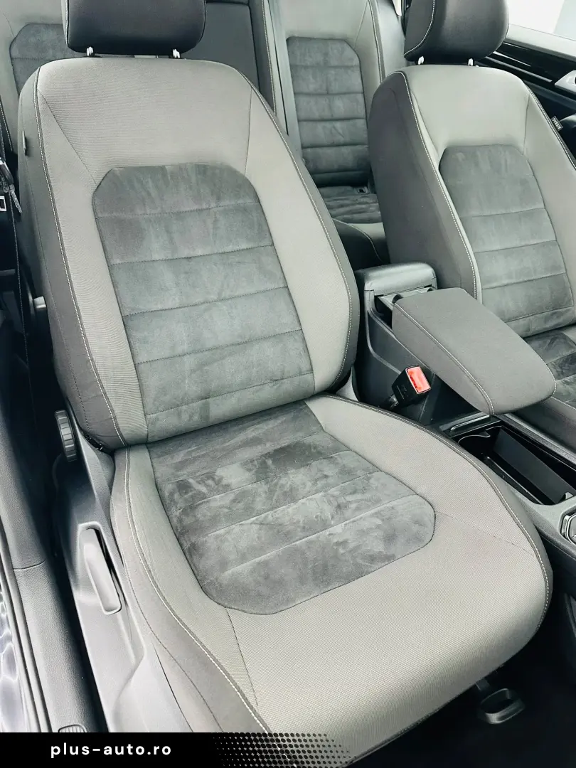 VOLKSWAGEN GOLF-SPORTSVAN 2015 1.6D E6 Garantie 12 Luni Rate
