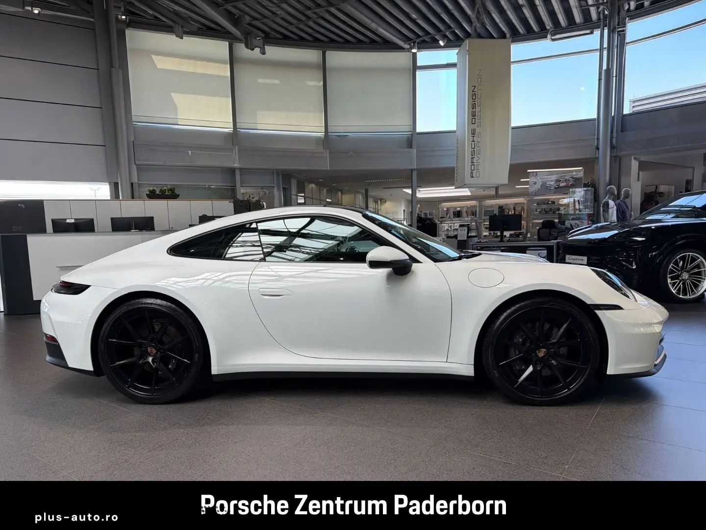 PORSCHE 992 -2 (911) Carrera