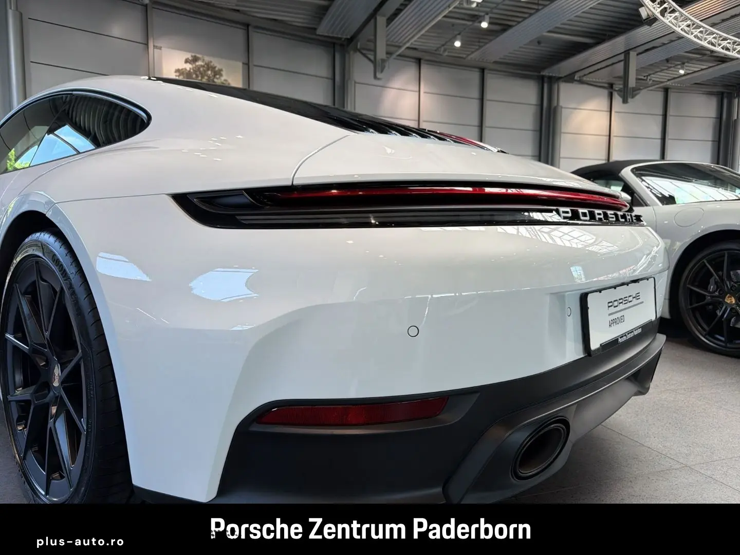 PORSCHE 992 -2 (911) Carrera