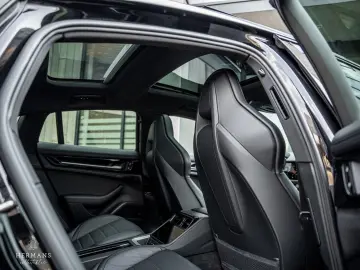 PORSCHE Panamera 2.9 4 E-Hybrid   Sport-Design   Passeng