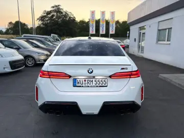 BMW M5 Limousine