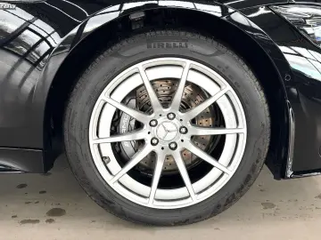 MERCEDES-BENZ AMG GT 53 4M