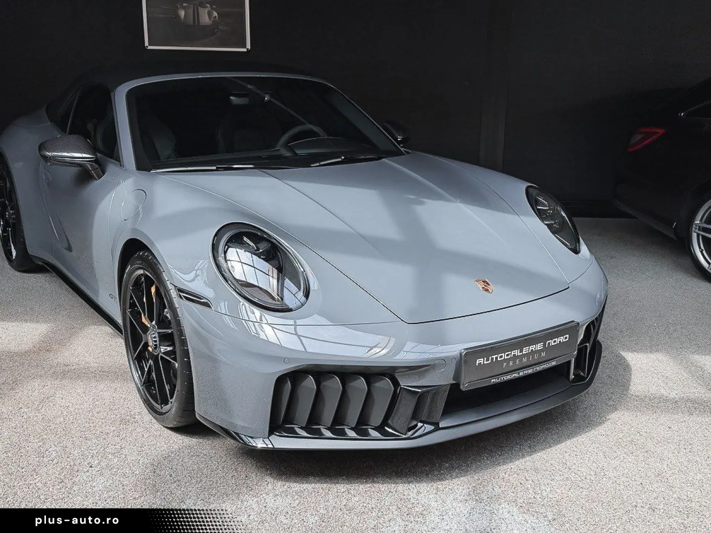 PORSCHE 911 Carrera GTS Cabriolet