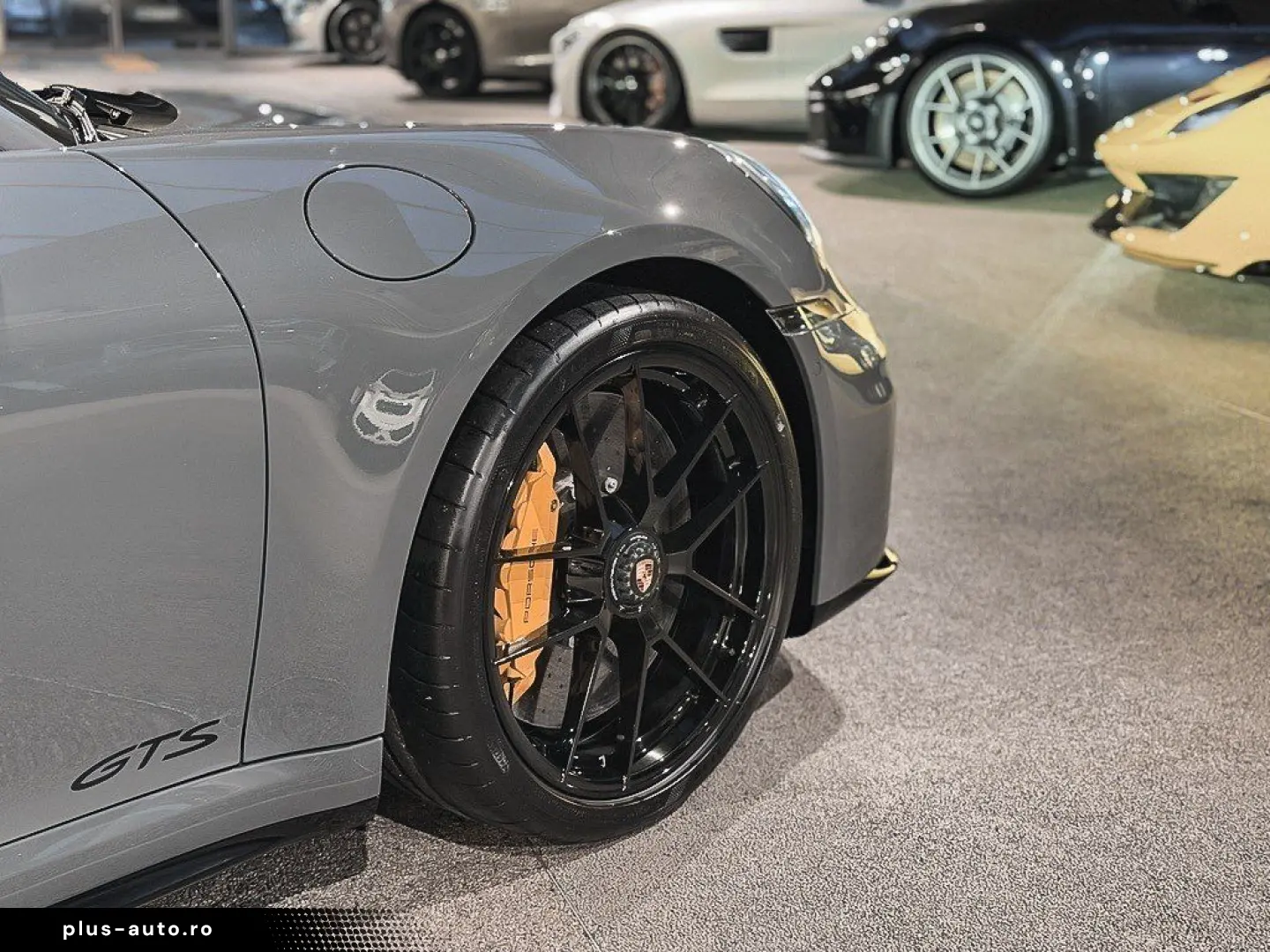 PORSCHE 911 Carrera GTS Cabriolet