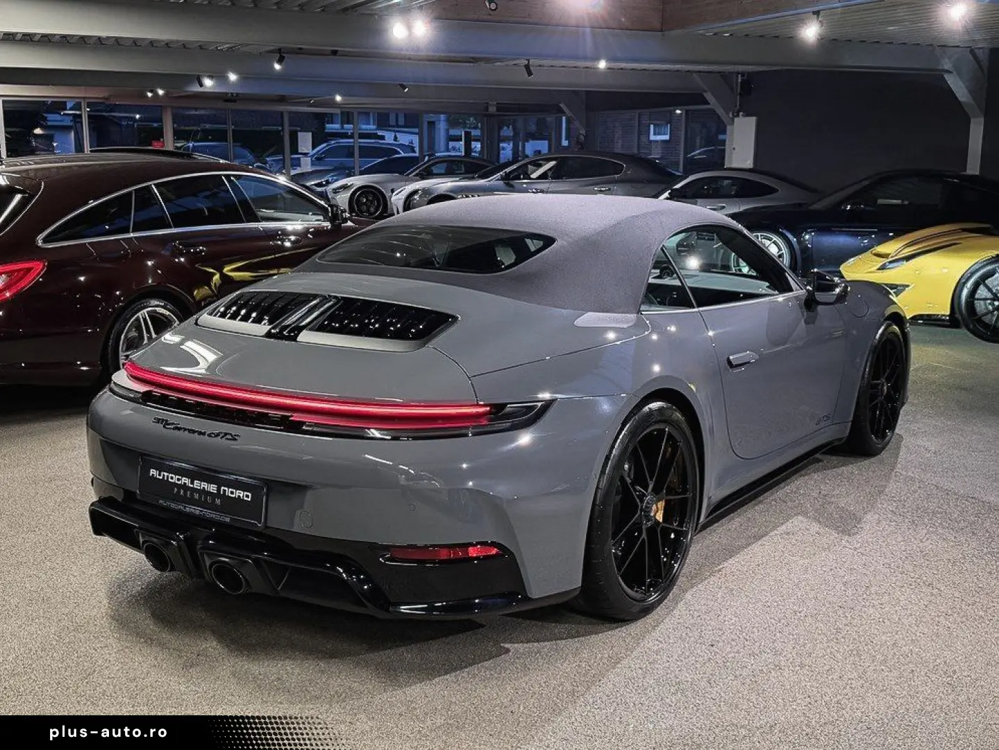 PORSCHE 911 Carrera GTS Cabriolet