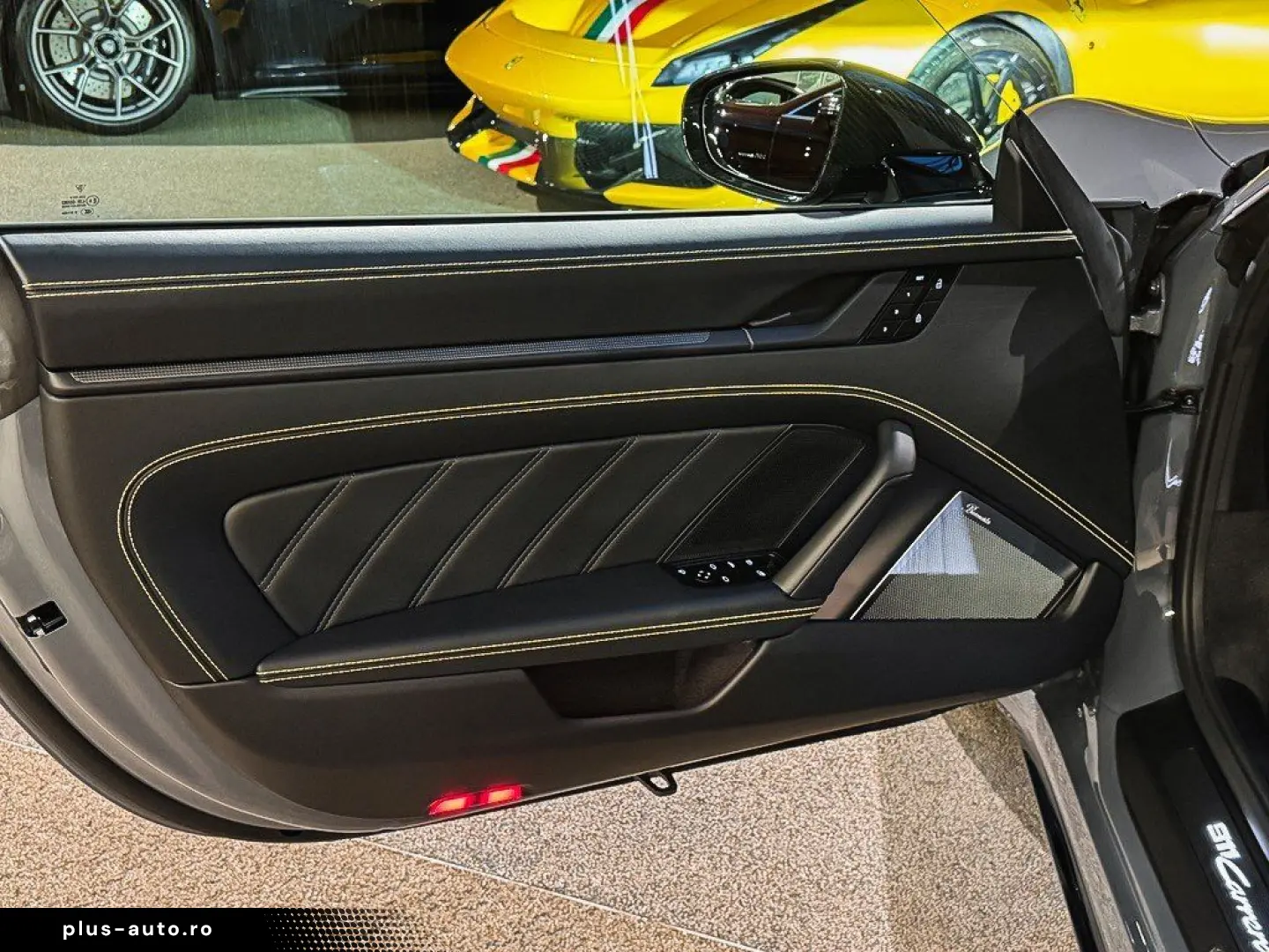 PORSCHE 911 Carrera GTS Cabriolet