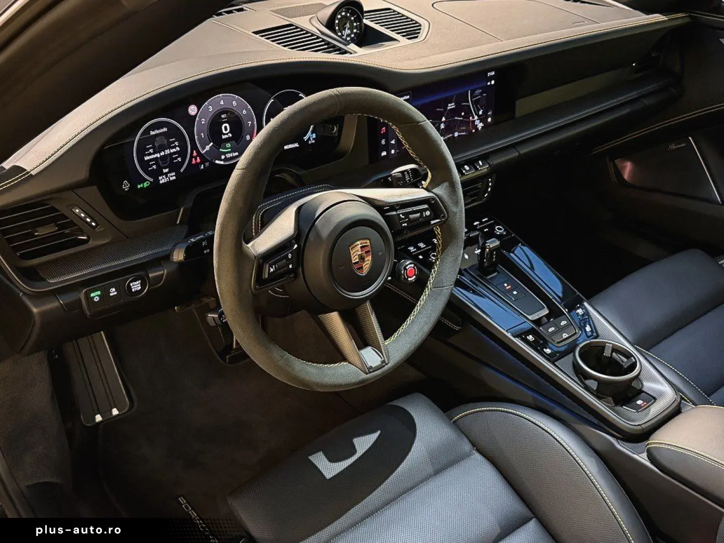PORSCHE 911 Carrera GTS Cabriolet