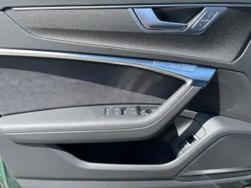 AUDI RS6 Avant 4.0 TFSI qu Sportpaket Head Up Display