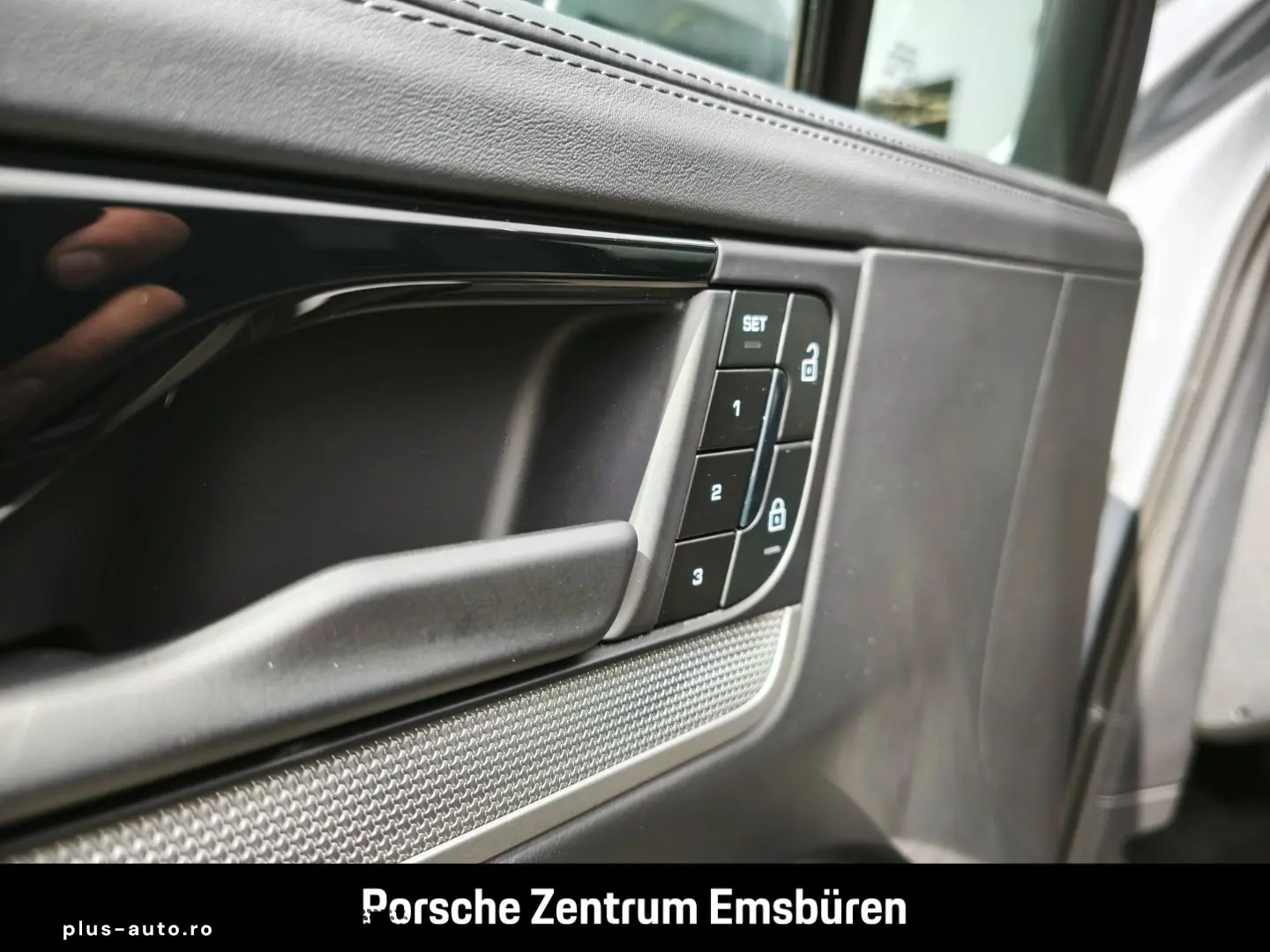 PORSCHE Cayenne E-Hybrid