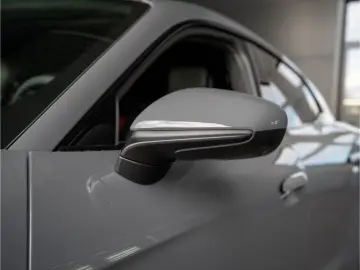 PORSCHE Taycan 4S Sport Turismo SportDesign BOSE HD-Matr