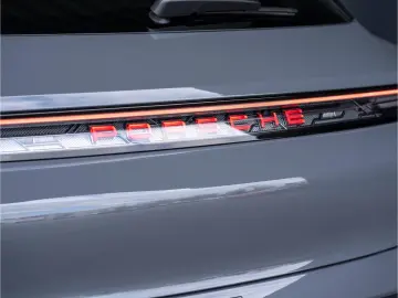 PORSCHE Taycan 4S Sport Turismo SportDesign BOSE HD-Matr