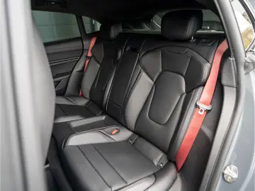 PORSCHE Taycan 4S Sport Turismo SportDesign BOSE HD-Matr