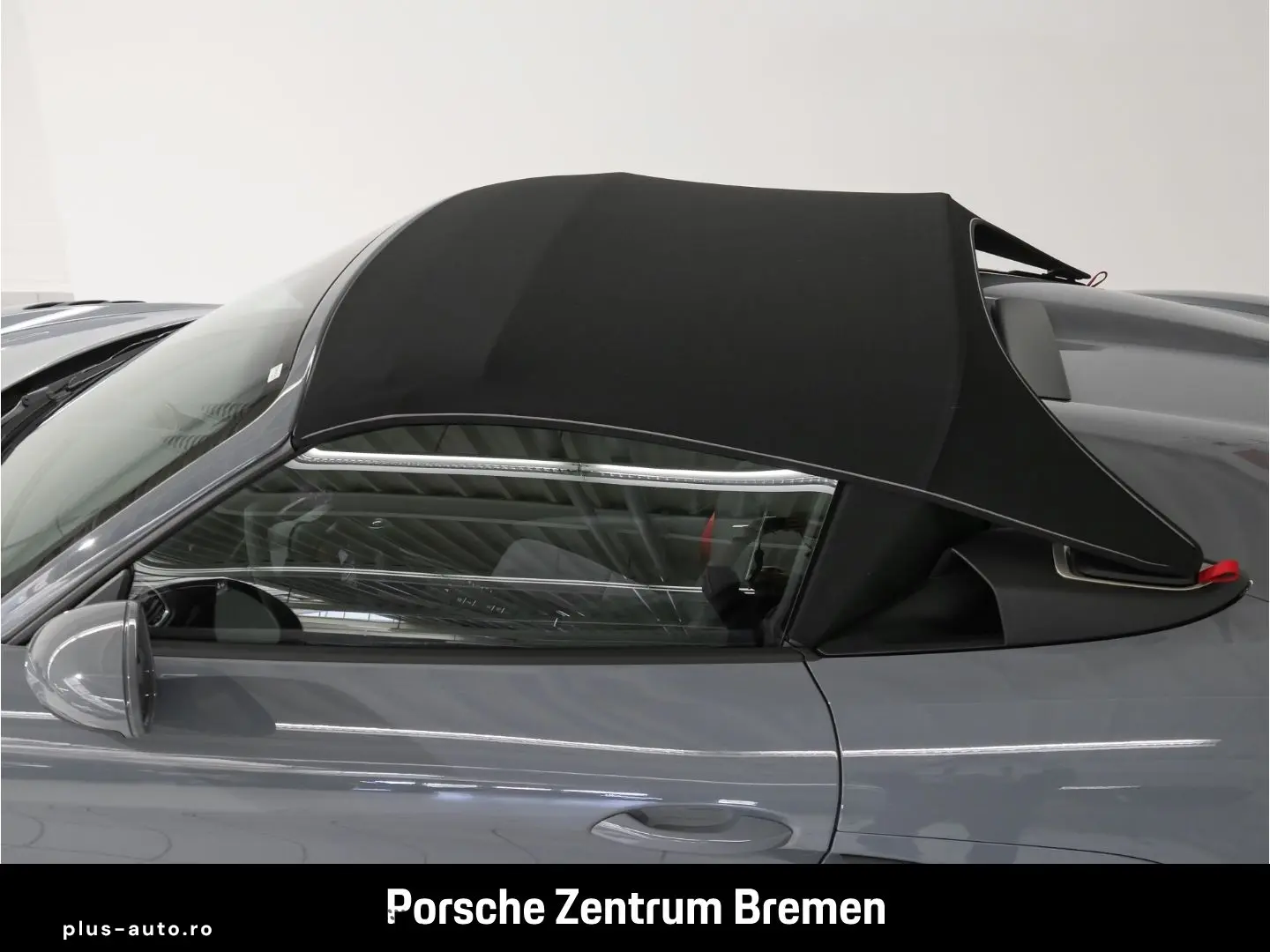 PORSCHE 718 Spyder RS Lift