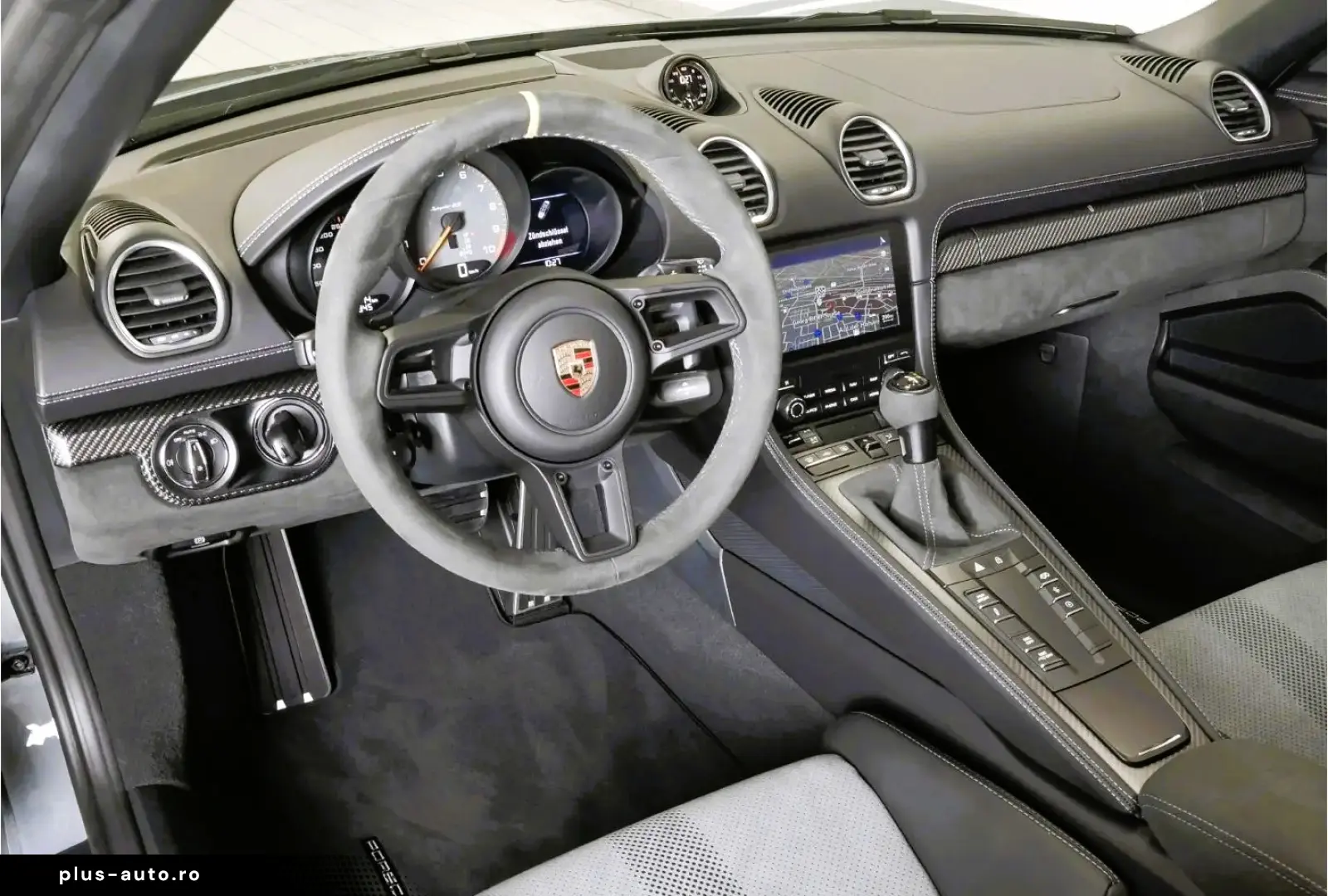 PORSCHE 718 Spyder RS Lift