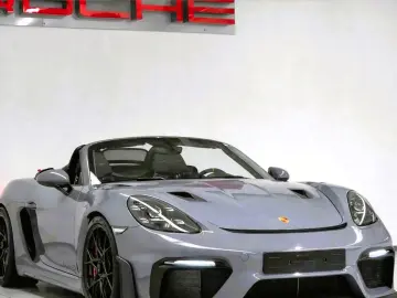 PORSCHE 718 Spyder RS Lift