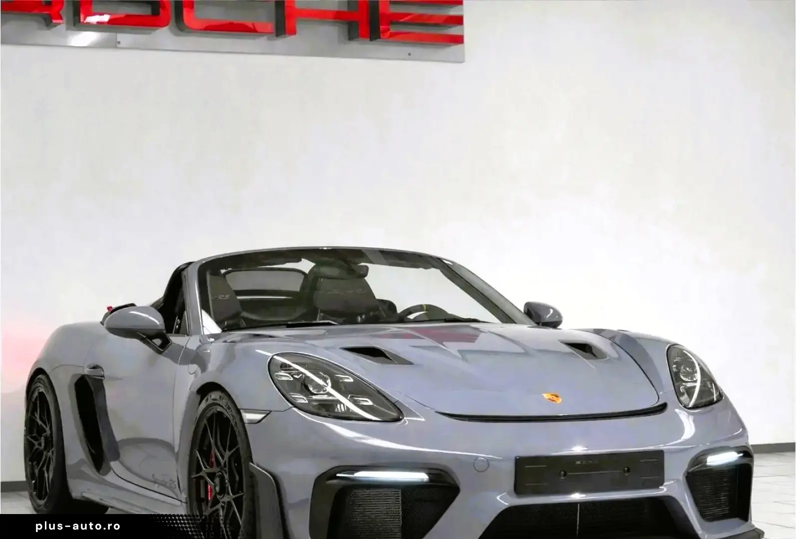 PORSCHE 718 Spyder RS Lift