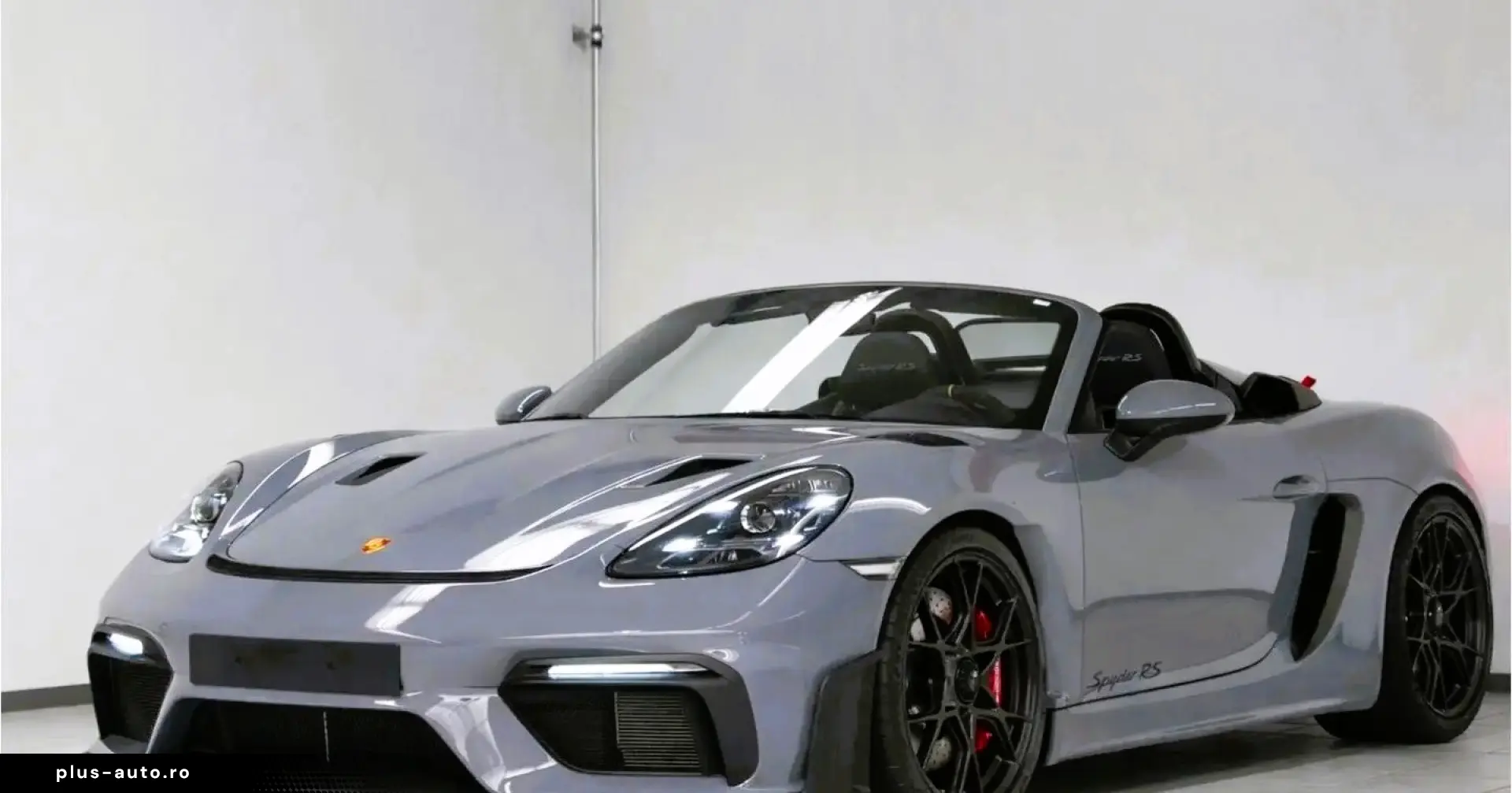 PORSCHE 718 Spyder RS Lift