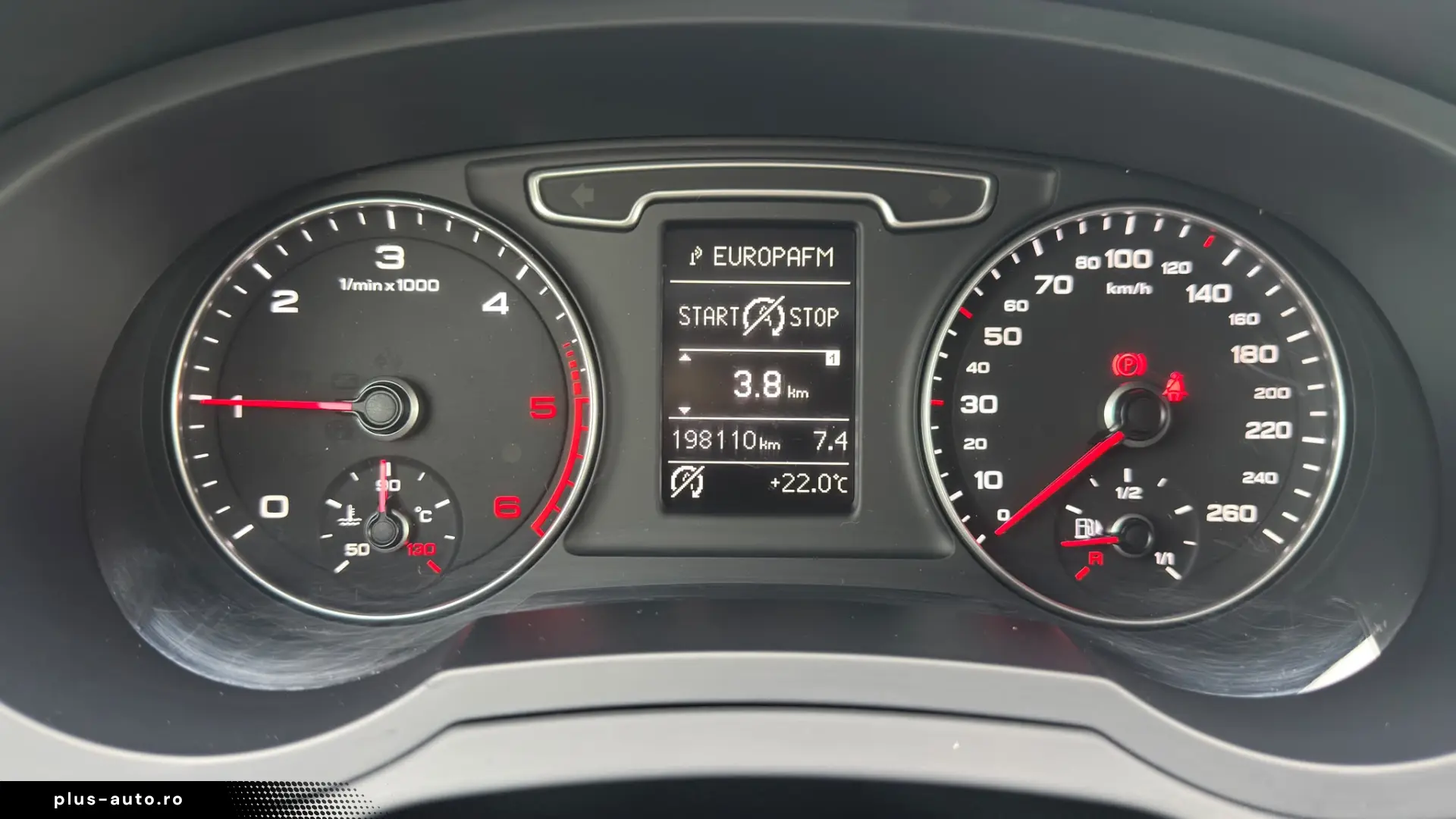 Audi Q3 2.0 TDI   Xenon   Scaune Încălzite   Cârlig