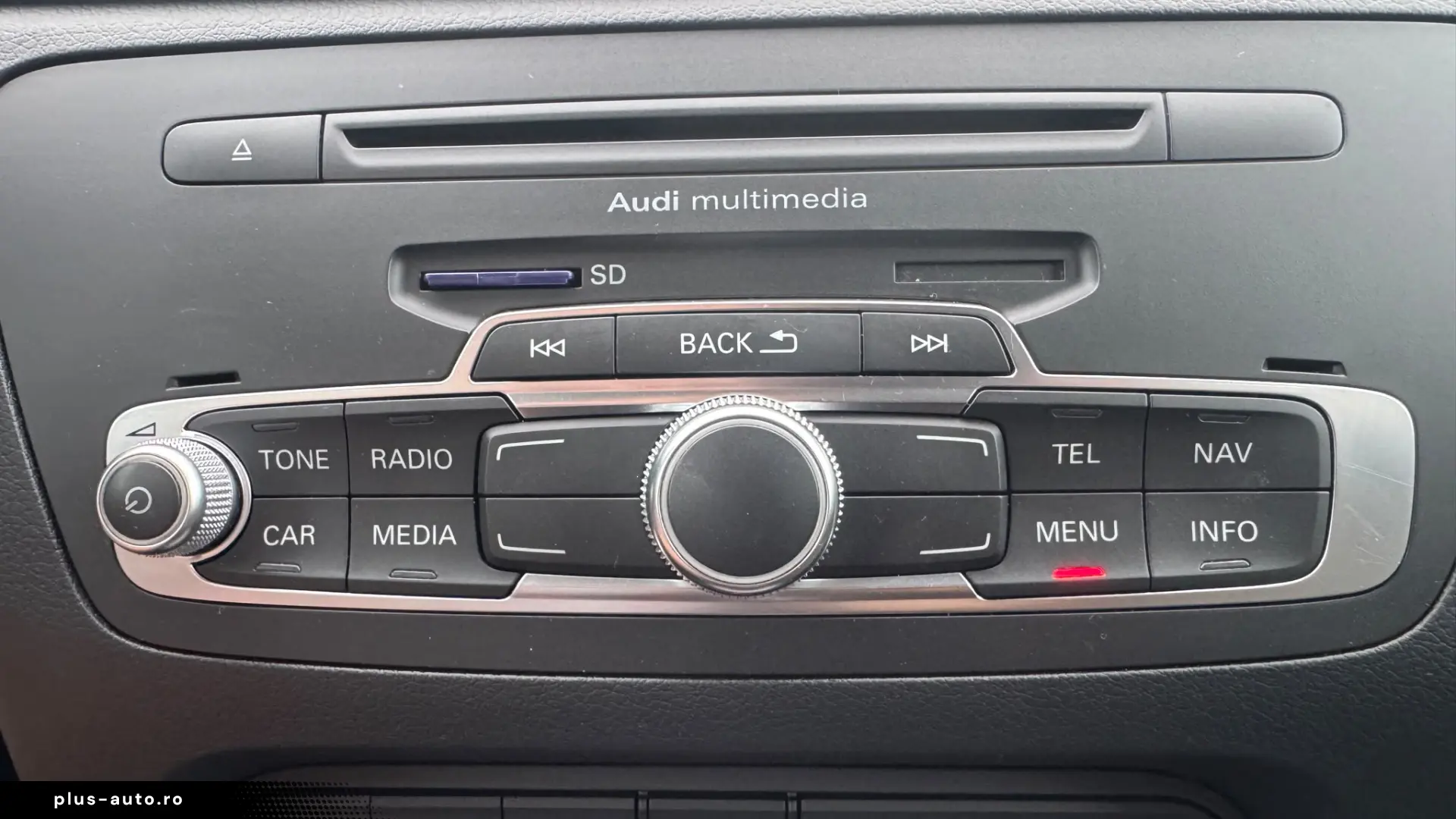 Audi Q3 2.0 TDI   Xenon   Scaune Încălzite   Cârlig