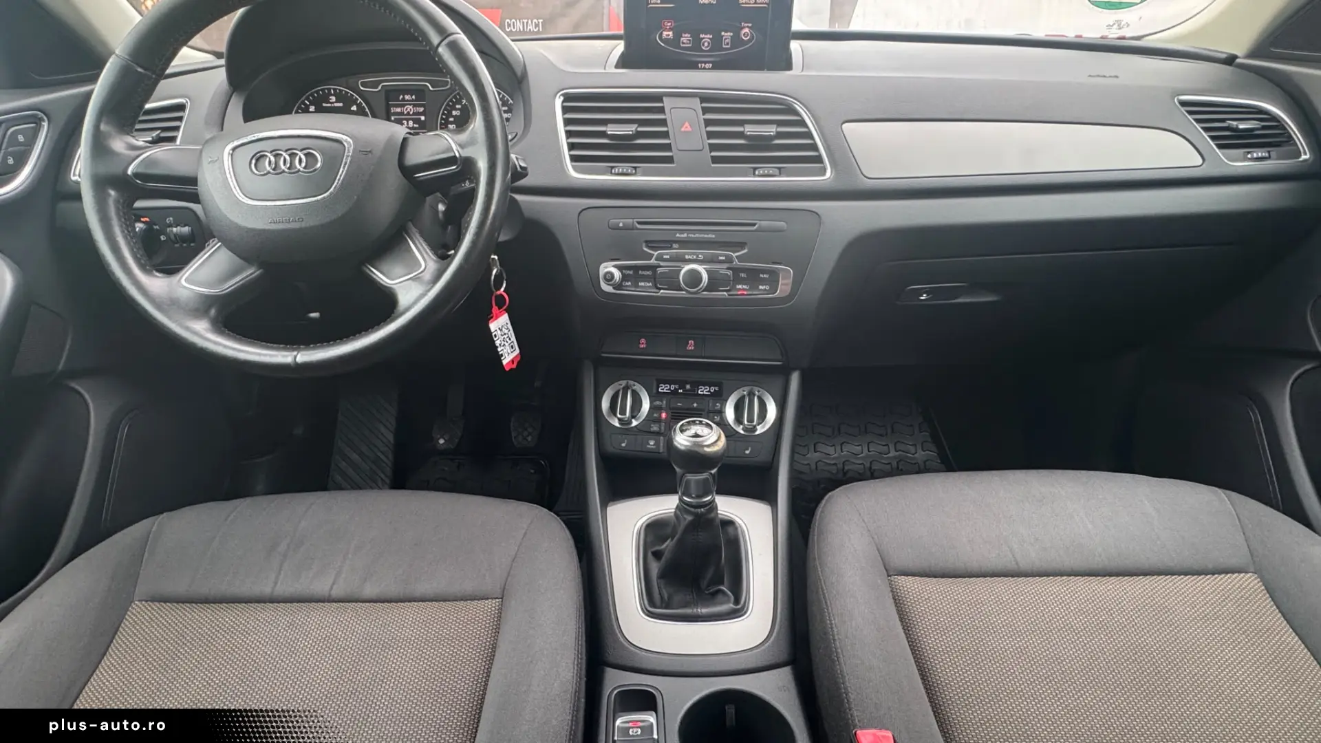 Audi Q3 2.0 TDI   Xenon   Scaune Încălzite   Cârlig