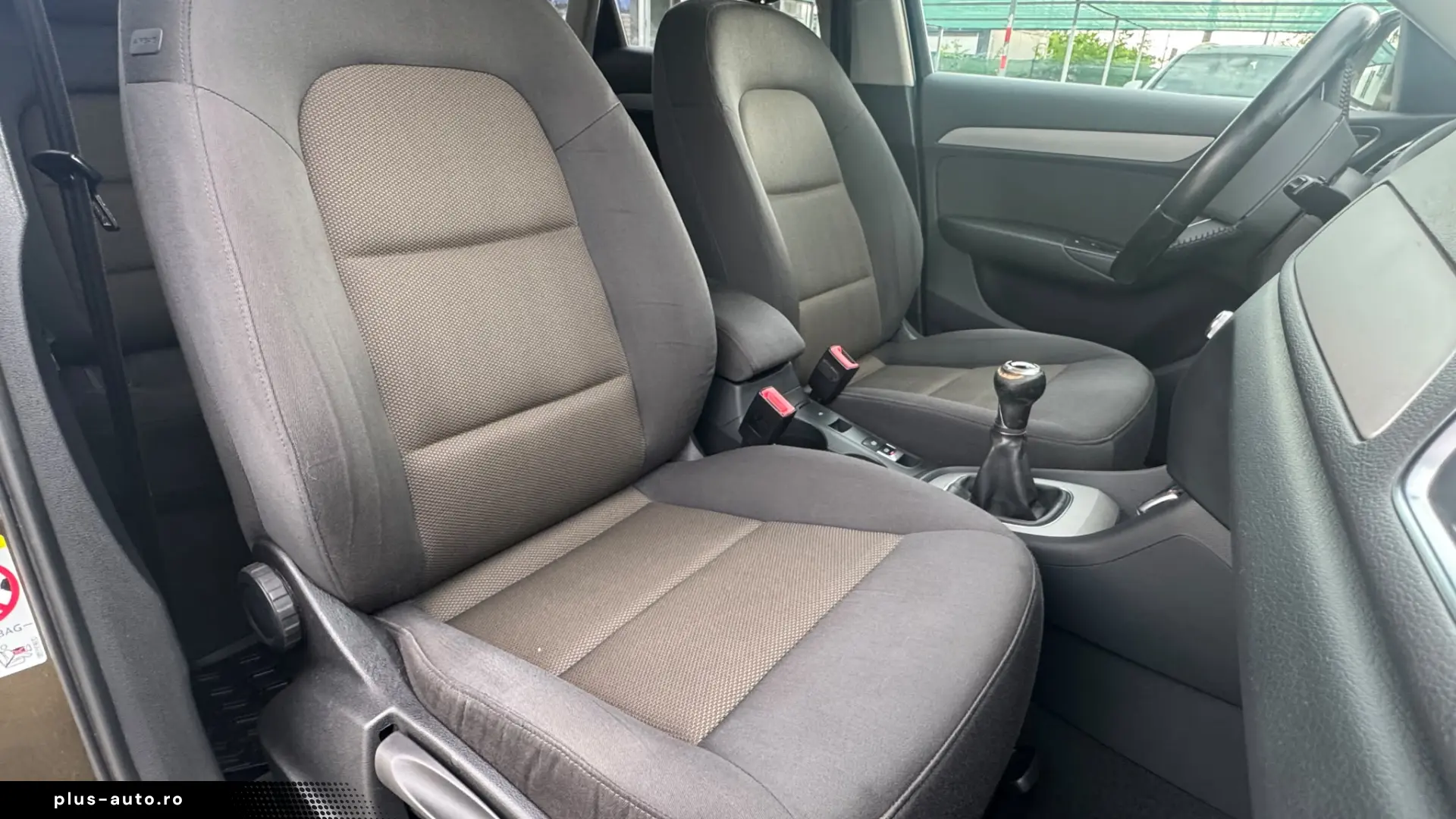 Audi Q3 2.0 TDI   Xenon   Scaune Încălzite   Cârlig