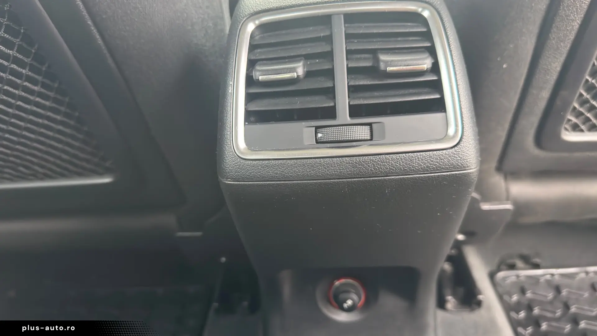 Audi Q3 2.0 TDI   Xenon   Scaune Încălzite   Cârlig