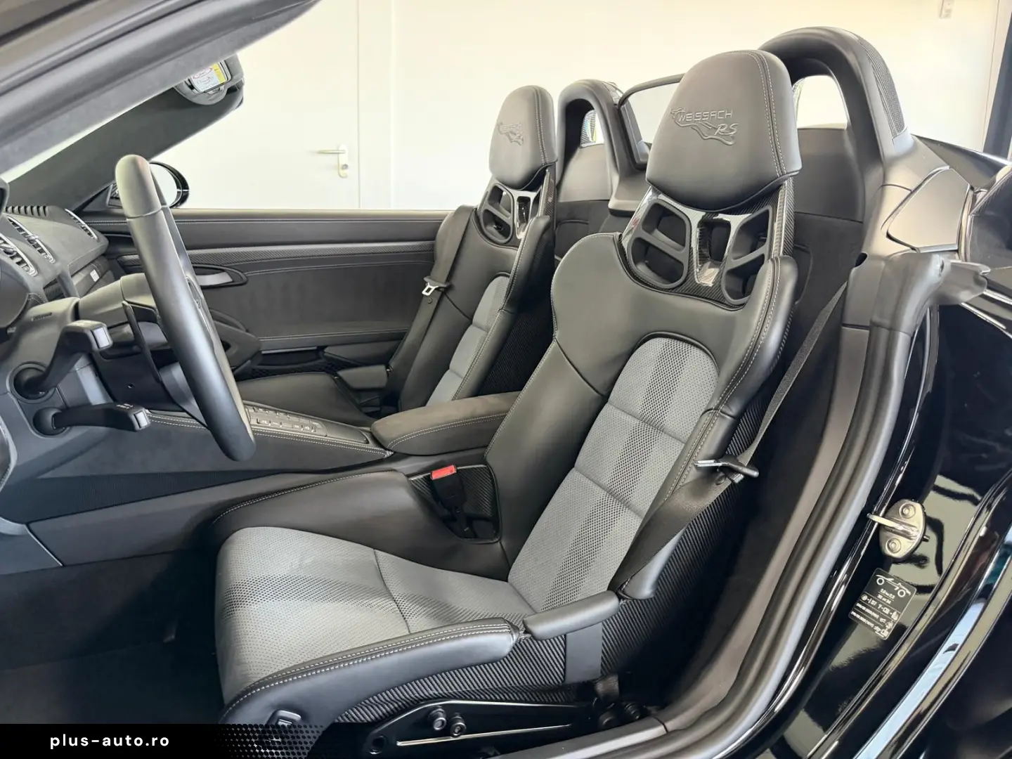 PORSCHE Boxster Spyder RS WEISSACH LIFT SCHALE BOSE